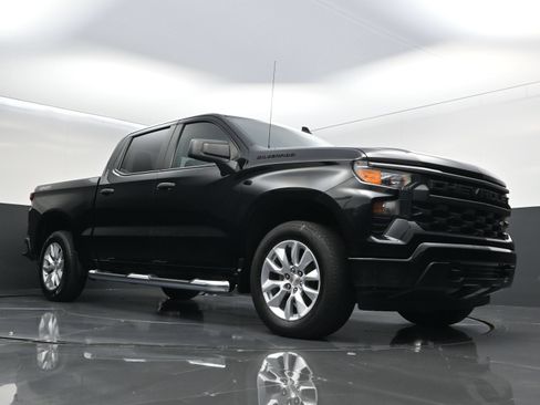Used 2023 Chevrolet Silverado 1500 Custom w/ LPO, Dark Essentials Package AWD/4WD image 35