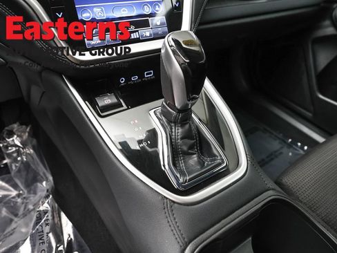 Used 2024 Subaru Outback Premium AWD/4WD image 13
