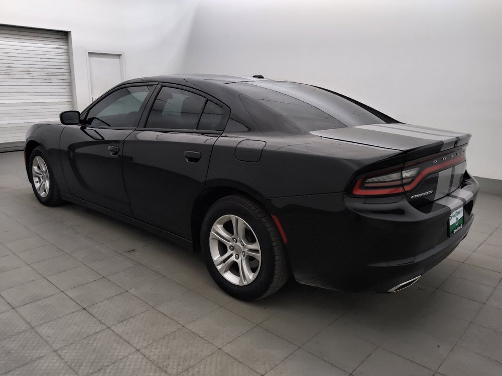 Used 2021 Dodge Charger SXT w/ Leather Interior Group RWD image 3