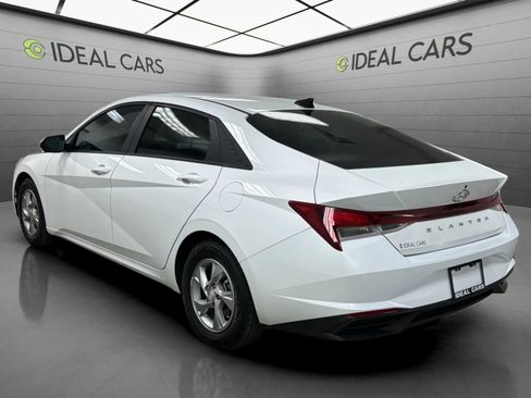 Used 2022 Hyundai Elantra SE FWD image 7