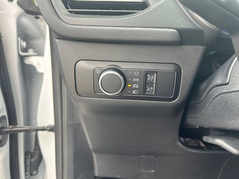 Used 2025 Ford Escape Active AWD/4WD image 18