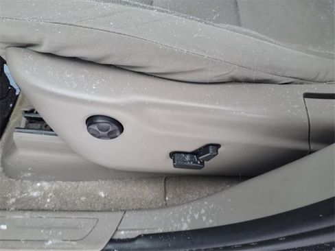 Used 2012 Jeep Grand Cherokee Laredo w/ Laredo E Group image 14