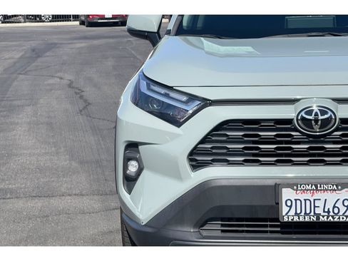 Used 2022 Toyota RAV4 XLE Premium AWD/4WD image 19