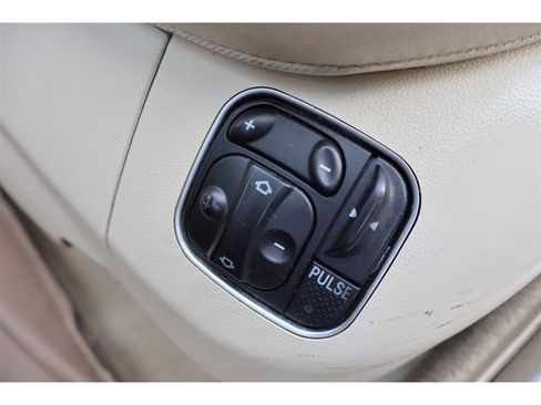 Used 2009 Mercedes-Benz SL 550 image 34