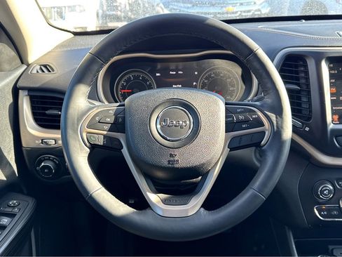 Used 2015 Jeep Cherokee Limited image 14