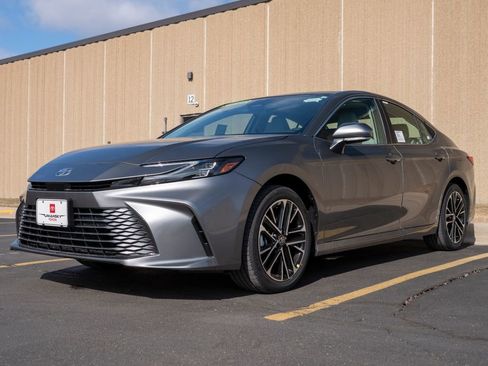 New 2026 Toyota Camry XLE image 4