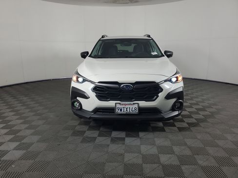 Used 2026 Subaru Crosstrek 2.0i Premium image 9