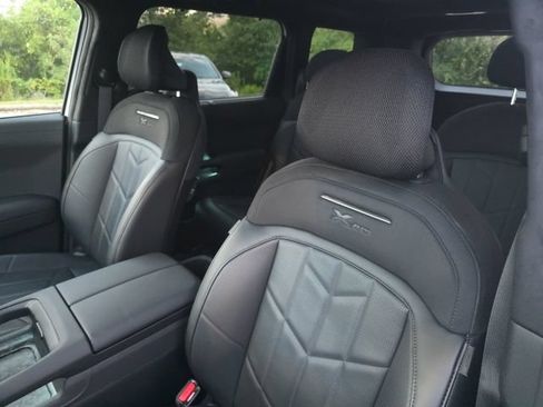 Used 2027 Kia Telluride SX Prestige X-Pro AWD/4WD image 6