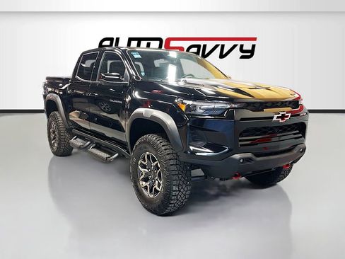 Used 2024 Chevrolet Colorado ZR2 w/ ZR2 Convenience Package III AWD/4WD image 1