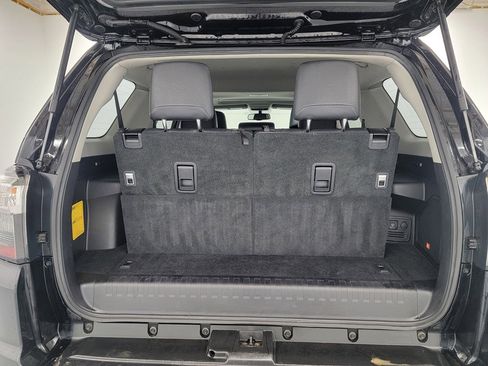 Used 2017 Toyota 4Runner Limited image 32