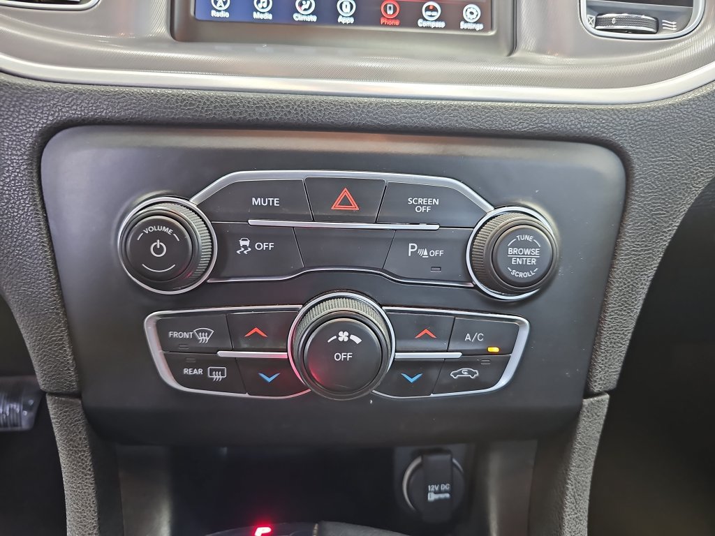 Used 2022 Dodge Charger SXT RWD image 21