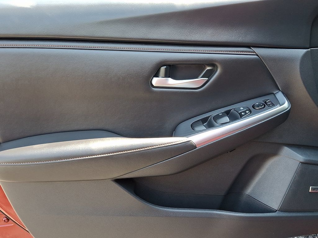 Certified 2023 Nissan Sentra SR w/ SR Premium Package FWD image 14