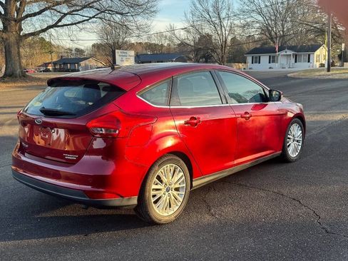 Used 2015 Ford Focus Titanium image 8