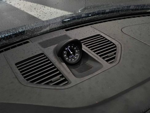 Used 2022 Porsche 911 Turbo S image 28