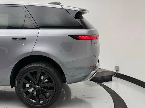 Used 2024 Land Rover Range Rover Sport Dynamic SE image 45