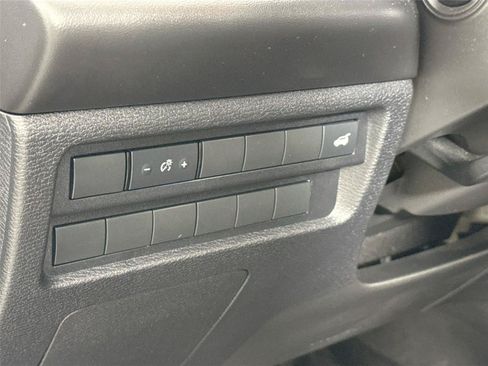 Used 2024 Mitsubishi Outlander SEL FWD image 16