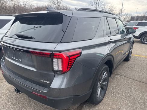 New 2026 Ford Explorer Active w/ Active Comfort Package image 11