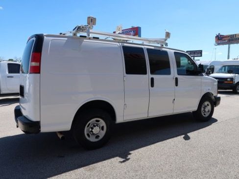 Used 2015 Chevrolet Express 2500 Cargo Van with Shelving Packag image 4