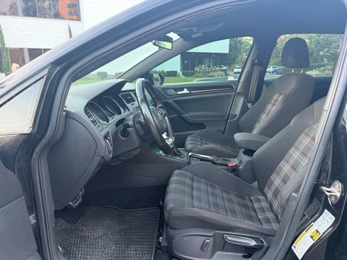 Used 2017 Volkswagen GTI S image 13