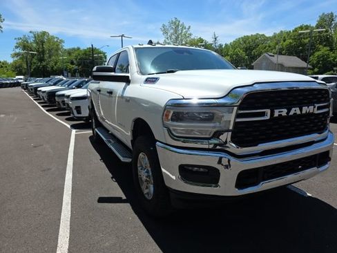 Used 2022 RAM 2500 Big Horn w/ Level C Equiment Group AWD/4WD image 17