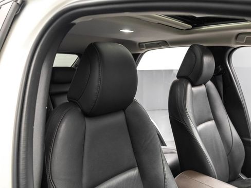 Used 2024 MAZDA CX-30 AWD 2.5 S w/ Premium Package image 34