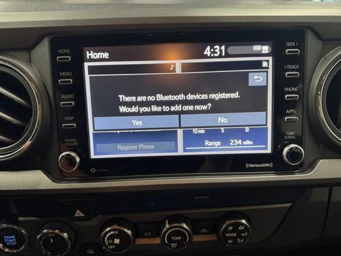 Used 2020 Toyota Tacoma TRD Sport w/ Technology Package image 18