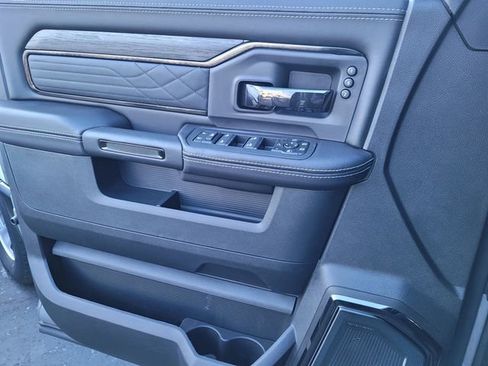 New 2026 RAM 2500 Limited image 10