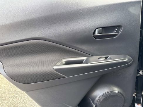 Certified 2024 Nissan Kicks S image 12