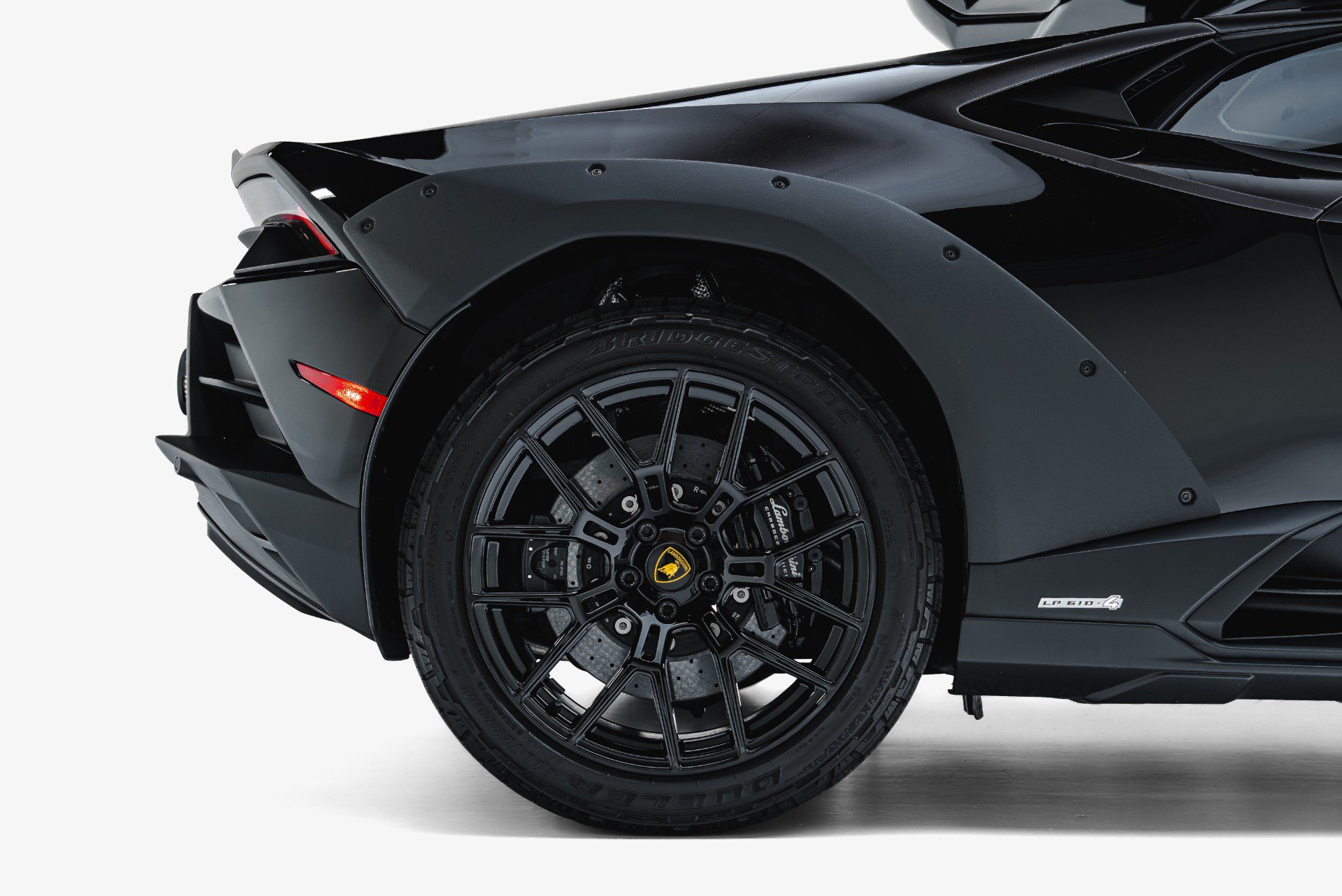 Used 2024 Lamborghini Huracan Sterrato AWD/4WD image 28