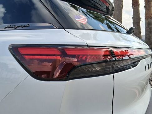 New 2026 INFINITI QX60 Autograph w/ Dark Cargo Package image 9