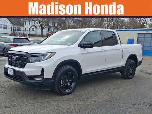 Certified 2025 Honda Ridgeline Black Edition image 1