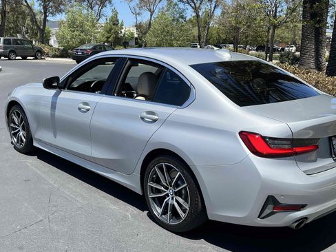 Used 2020 BMW 330i Sedan w/ Convenience Package RWD image 39