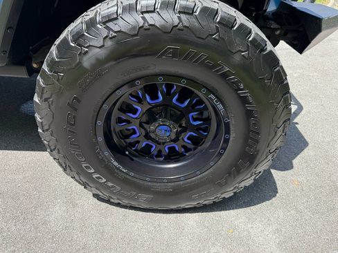 Used 2020 Jeep Gladiator Rubicon AWD/4WD image 14