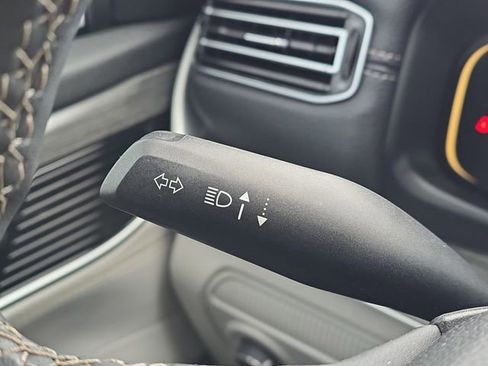 Used 2024 Jeep Wagoneer Series II w/ Convenience Group I image 18