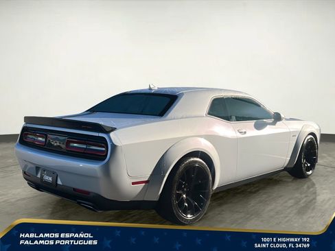 Used 2022 Dodge Challenger R/T Scat Pack RWD image 6
