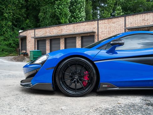 Used 2019 McLaren 600LT RWD image 3