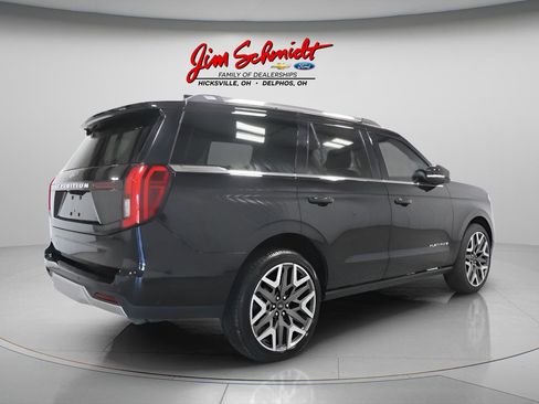 Used 2025 Ford Expedition Platinum w/ Platinum Ultimate Package AWD/4WD image 6
