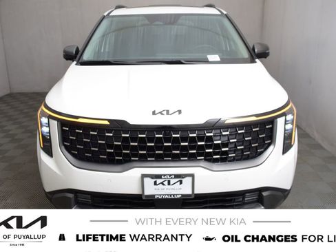 New 2026 Kia Carnival SX image 2