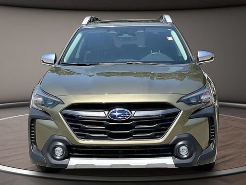 Used 2025 Subaru Outback Touring XT AWD/4WD image 3