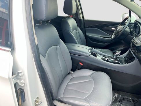 Used 2019 Buick Envision Essence FWD image 28