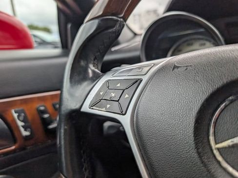 Used 2012 Mercedes-Benz SLK 350 image 30