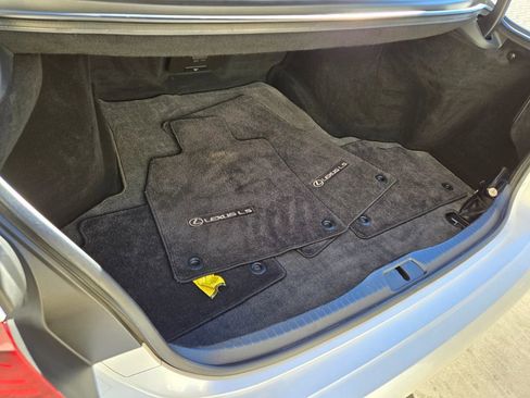 Used 2017 Lexus LS 460 image 18