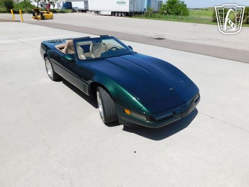 Used 1994 Chevrolet Corvette Convertible image 8