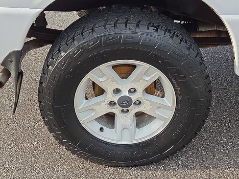 Used 2004 Ford Ranger XLT AWD/4WD image 7