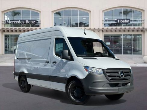 New 2025 Mercedes-Benz Sprinter 2500 image 1