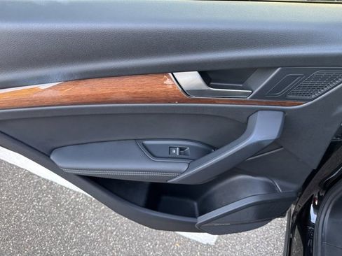 Certified 2023 Audi Q5 2.0T Premium Plus w/ Premium Plus Package image 36