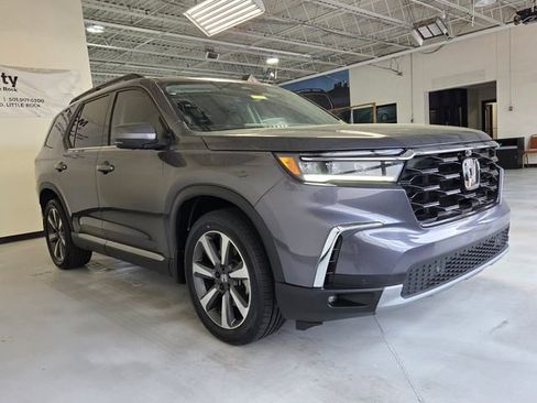 Used 2024 Honda Pilot Elite image 4