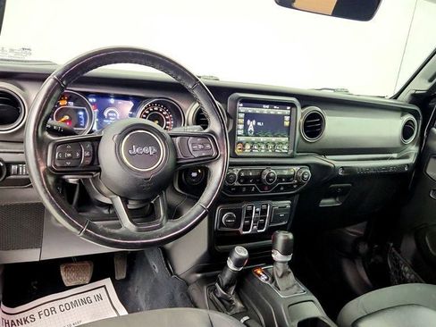 Used 2022 Jeep Wrangler Unlimited Sport AWD/4WD image 11
