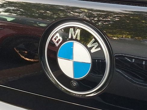Used 2024 BMW 760i xDrive w/ Executive Package AWD/4WD image 28