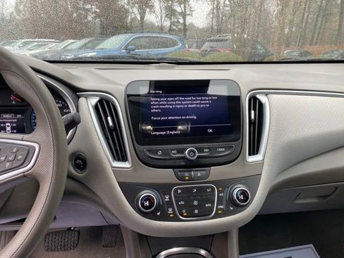 Used 2023 Chevrolet Malibu LT image 20